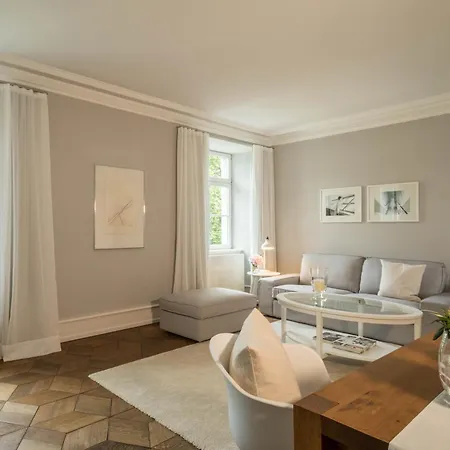 Apartament Schloss Kirchberg - Rose